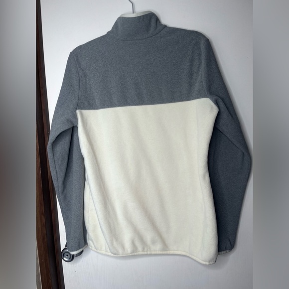 Columbia Men's Two-Tone Gray and White Pullover - Picture 4 of 6